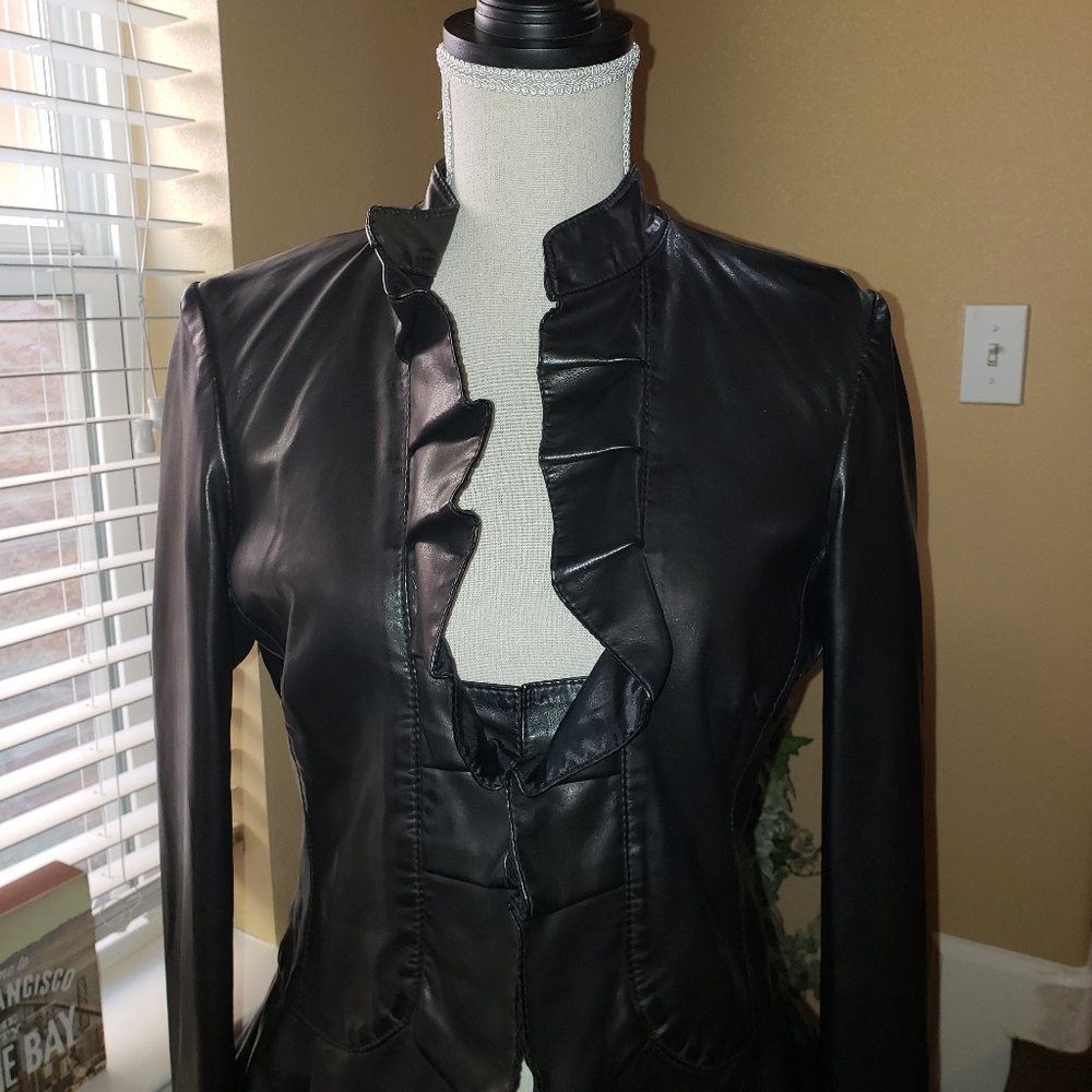 Women's faux leather jacket sz S